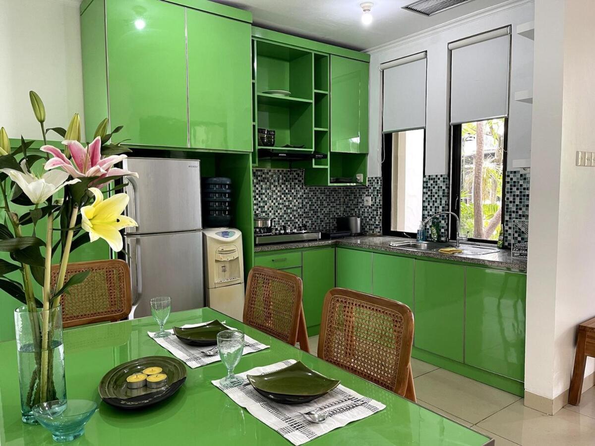 Rumah liburan Cosmo Park Town House
